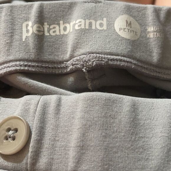 BetabrandāDressĀ PantāYogaāPantsāKhakiāMP - Picture 6 of 6